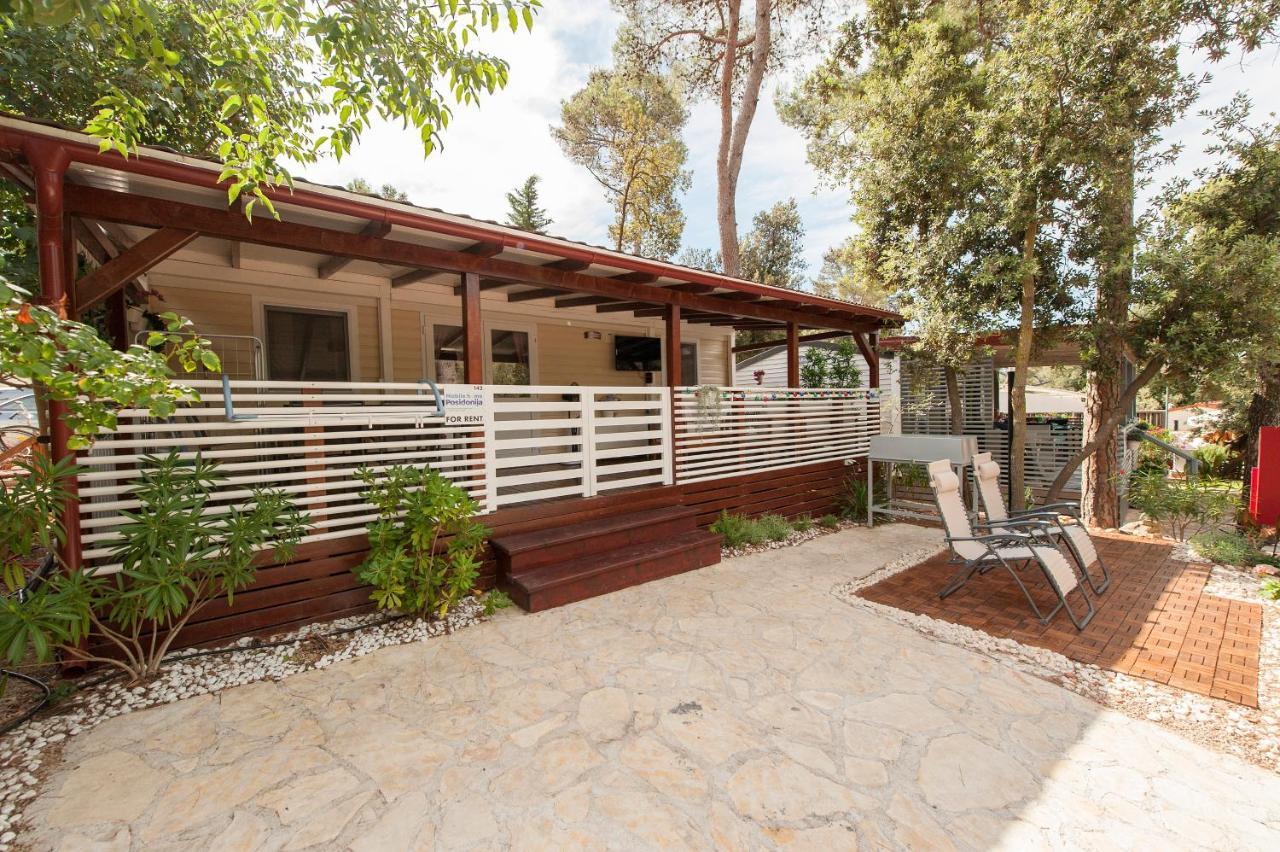 Mobile Home Posidonija Biograd Na Moru Buitenkant foto