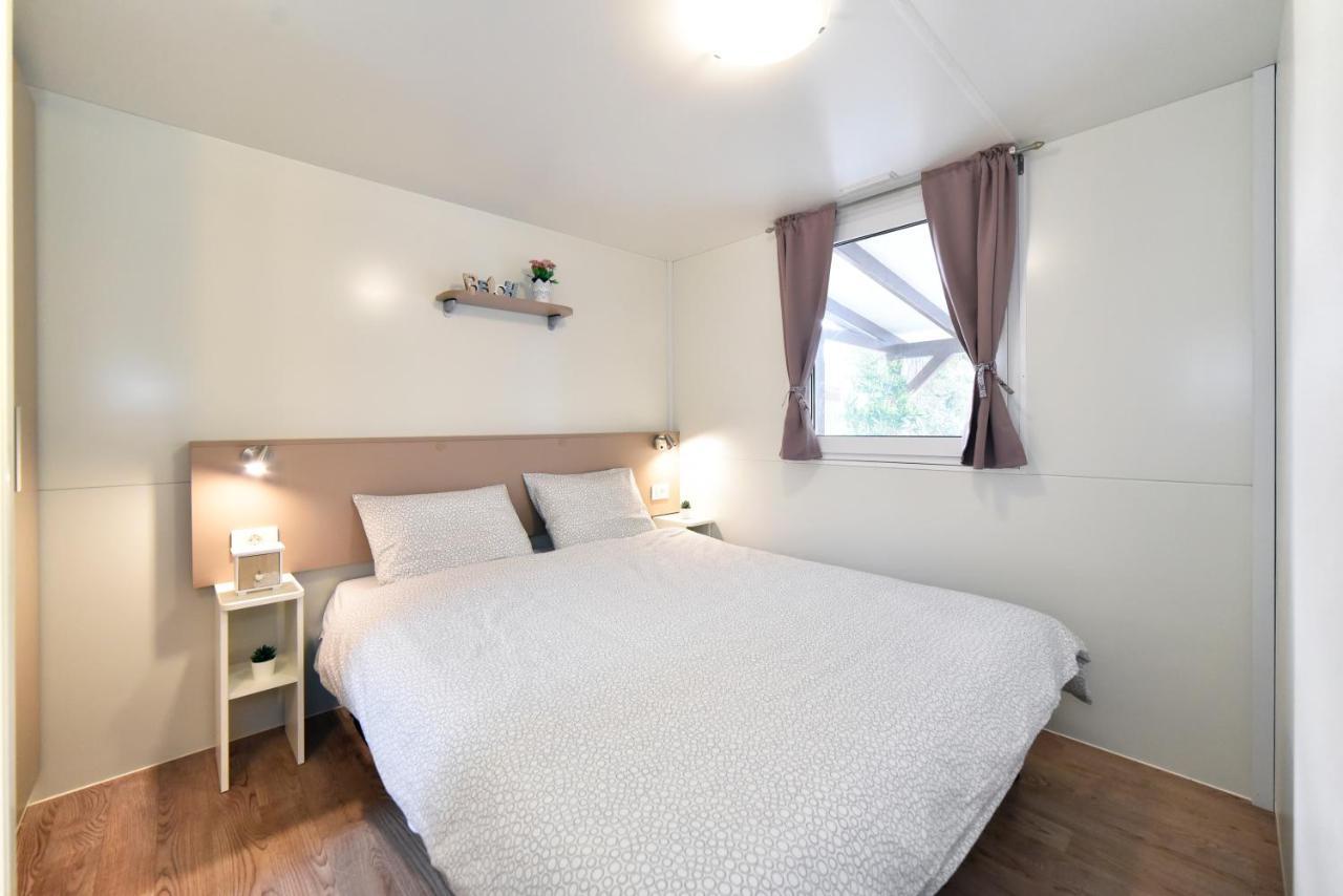 Mobile Home Posidonija Biograd Na Moru Buitenkant foto